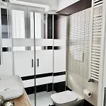 New Comfortable Apartment Rom