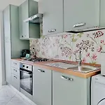 New Comfortable Apartment Rom